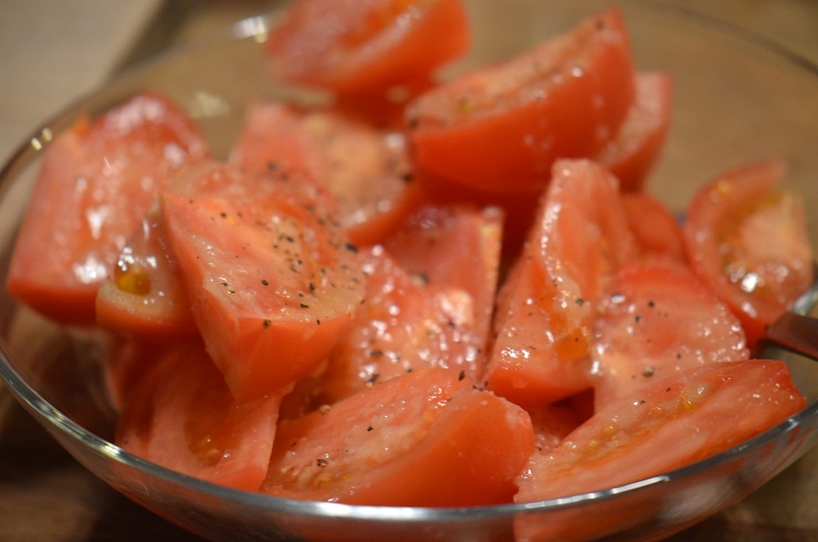 トマトの簡単ビネグレットソースあえ